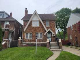 371 Piper Blvd - Photo 1 of 1