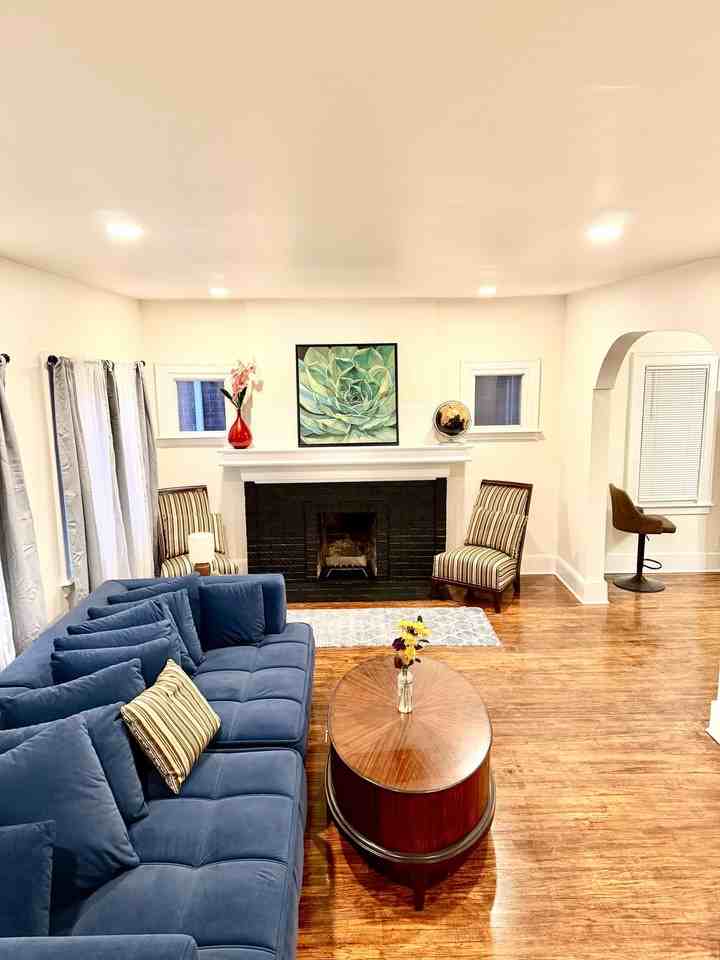 371 Piper Blvd - Photo 2 of 15