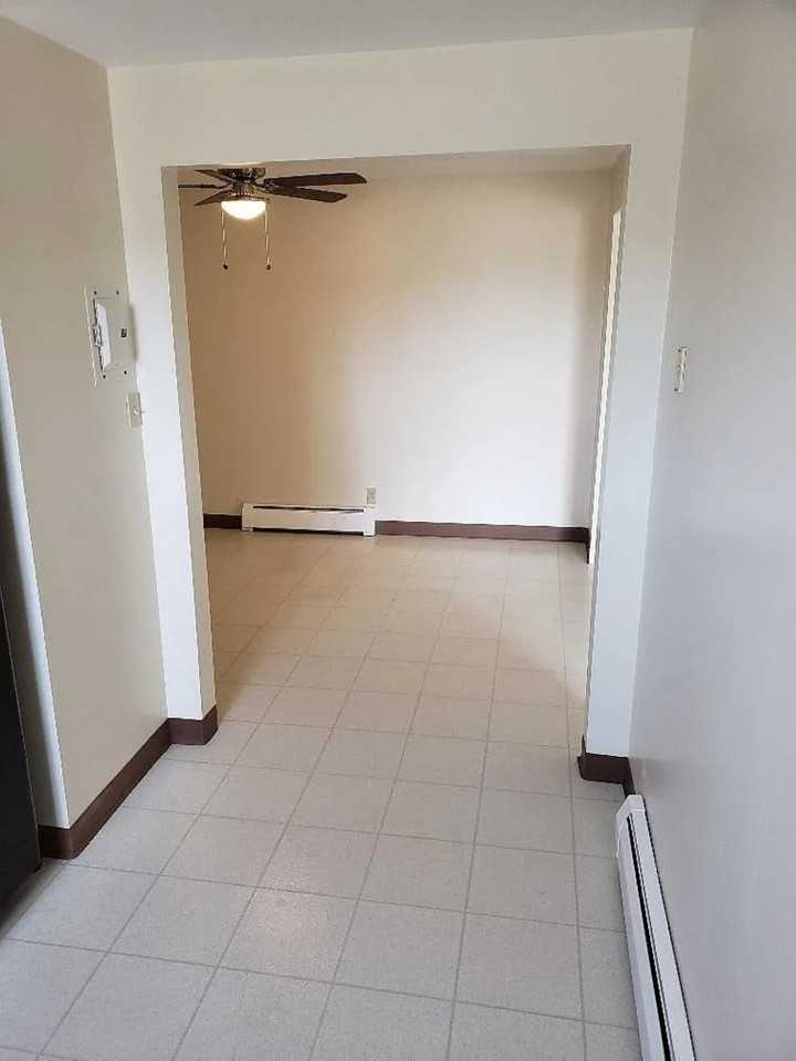 320 Meadow Dr #3 - Photo 5 of 14