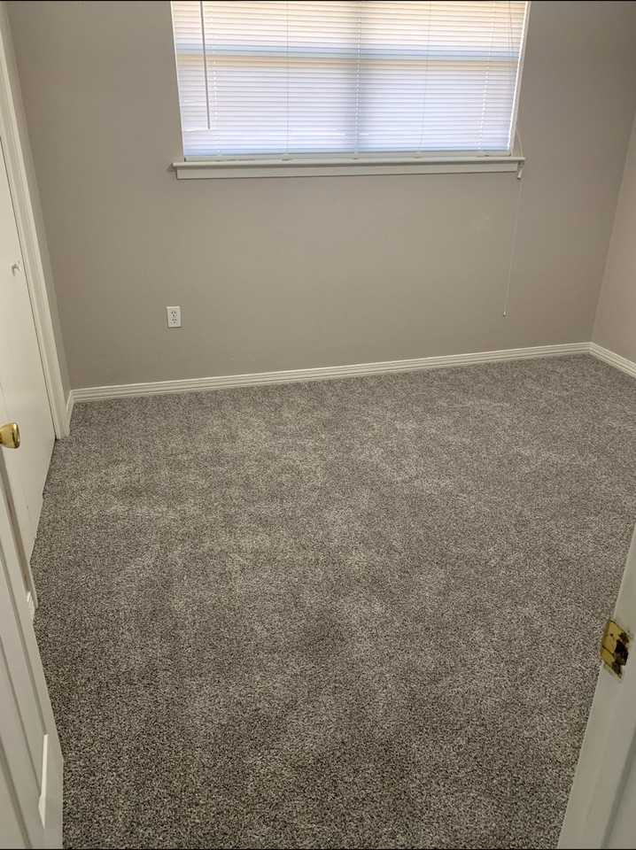 1226 Gaudet Dr - Photo 5 of 8