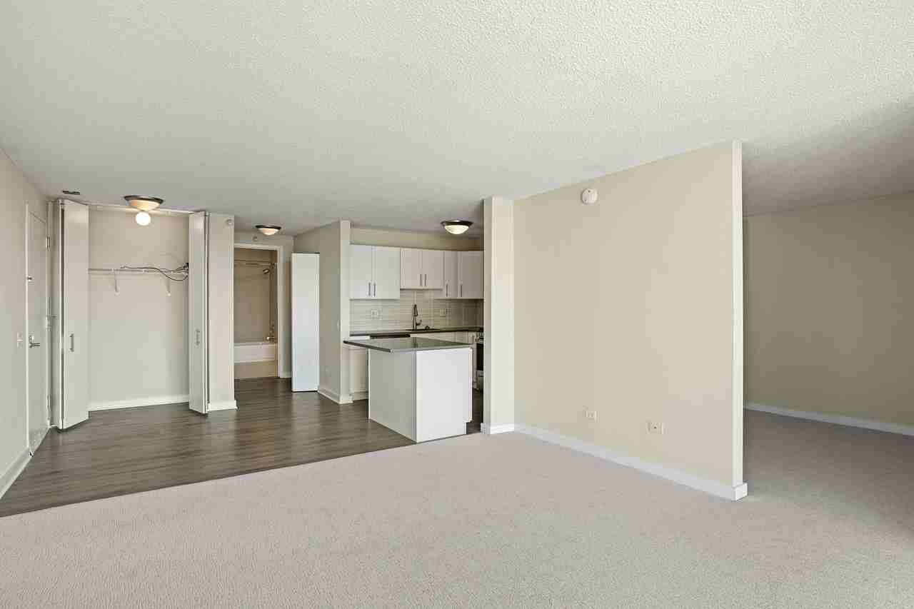 8 W Grand Ave - Photo 2 of 14