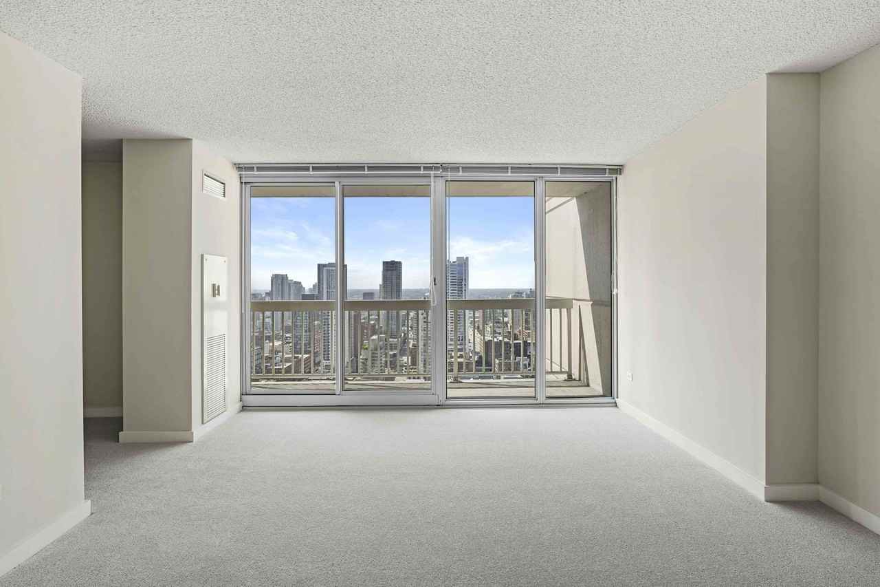8 W Grand Ave - Photo 3 of 14