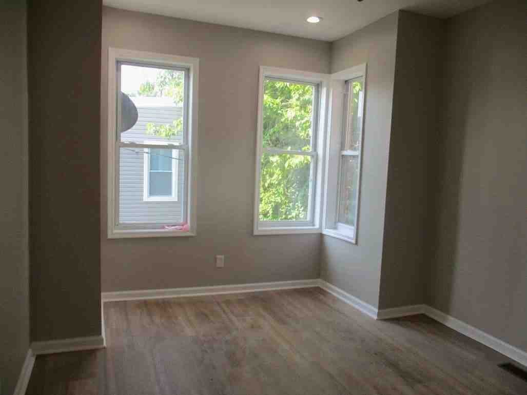 2418 W Norris St - Photo 5 of 8