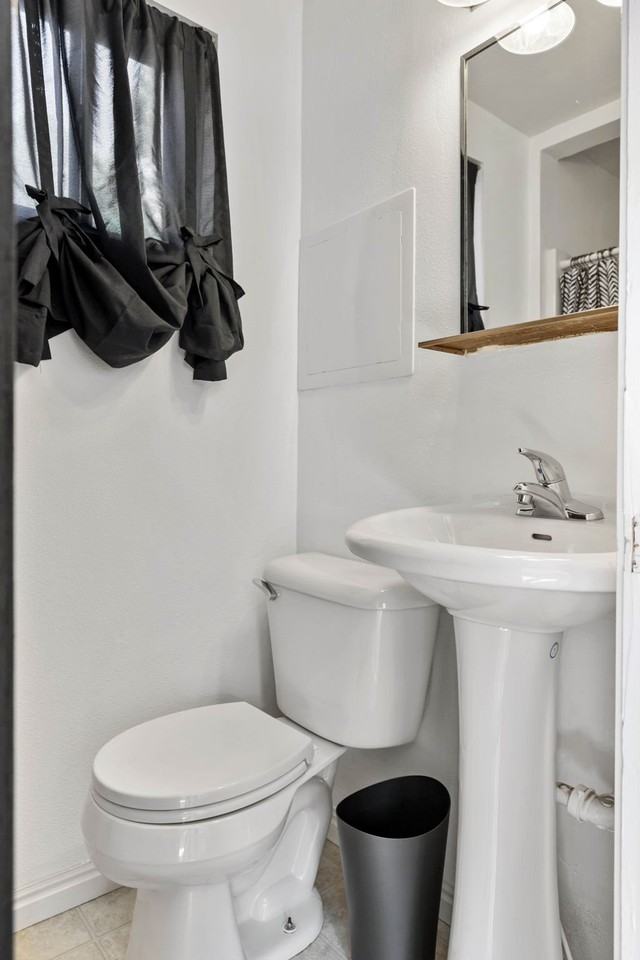 1707 S Hervey St #B - Photo 7 of 14