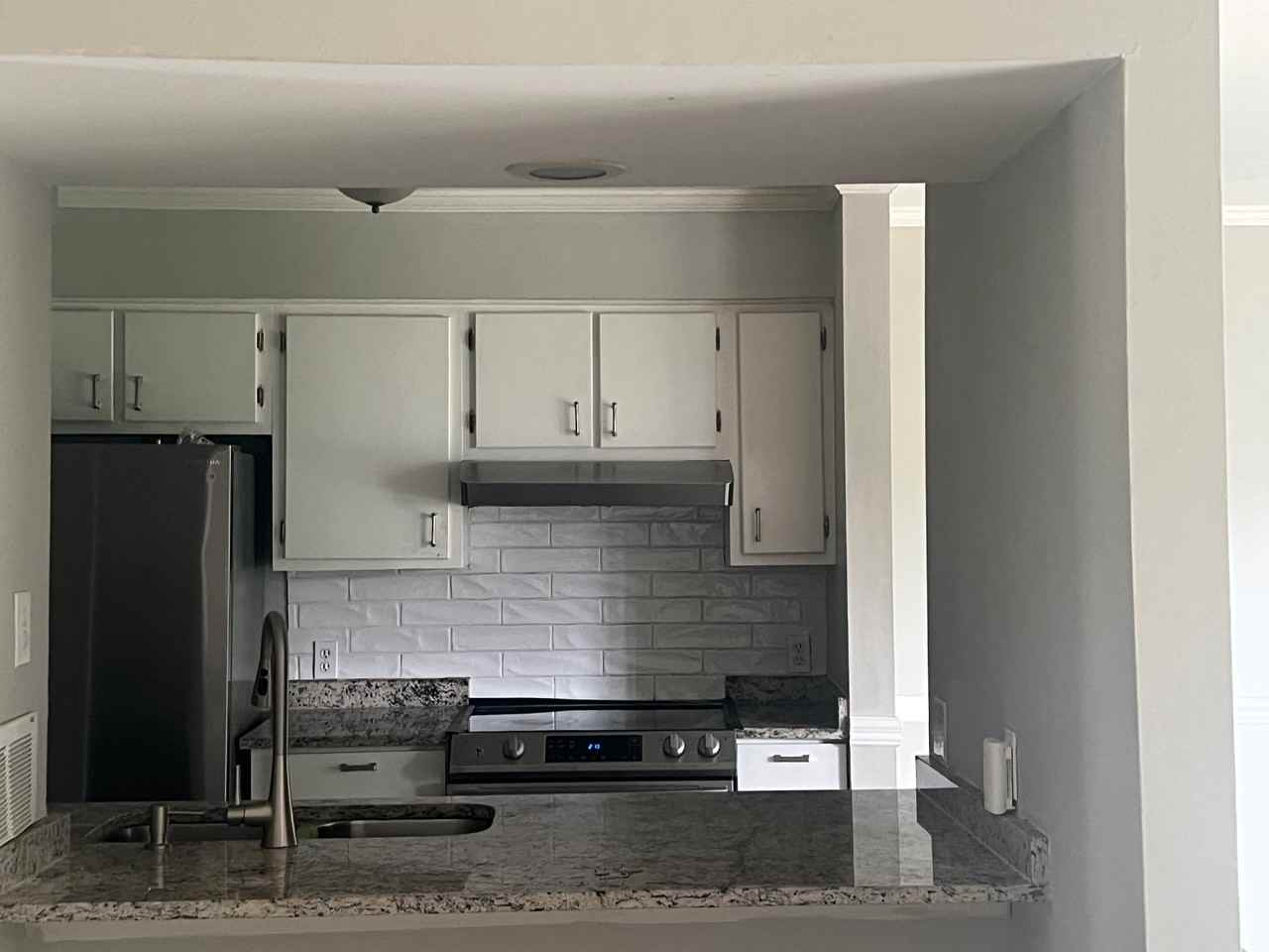 10933 Harrowfield Rd - Photo 6 of 15