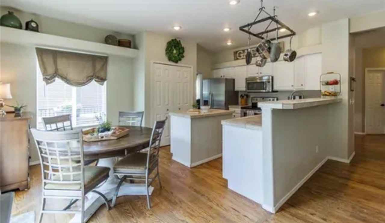 1333 Lookout Springs Dr - Photo 4 of 20