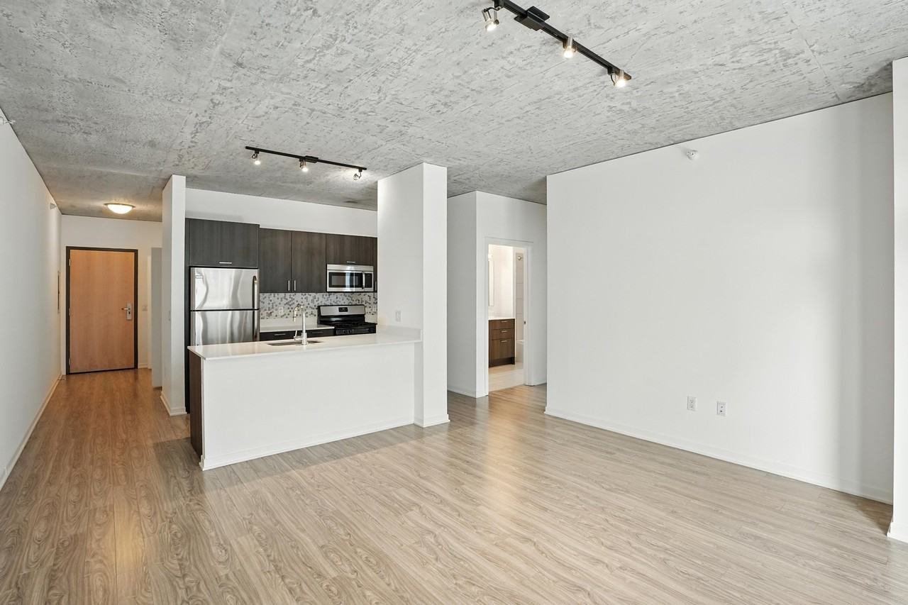 1365 S Wabash Ave