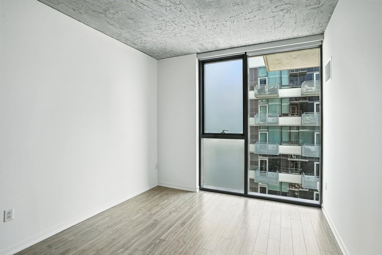 1365 S Wabash Ave - Photo 3 of 13