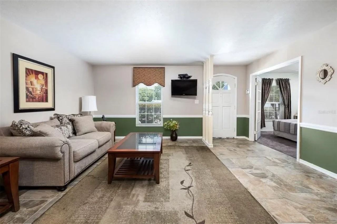 1215 E Lumsden Rd - Photo 6 of 10