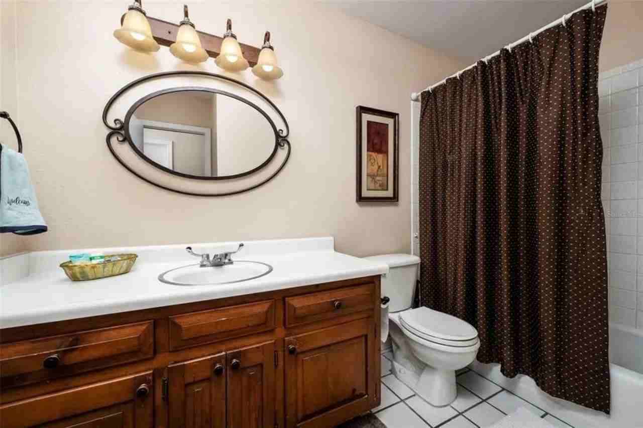 1215 E Lumsden Rd - Photo 7 of 10