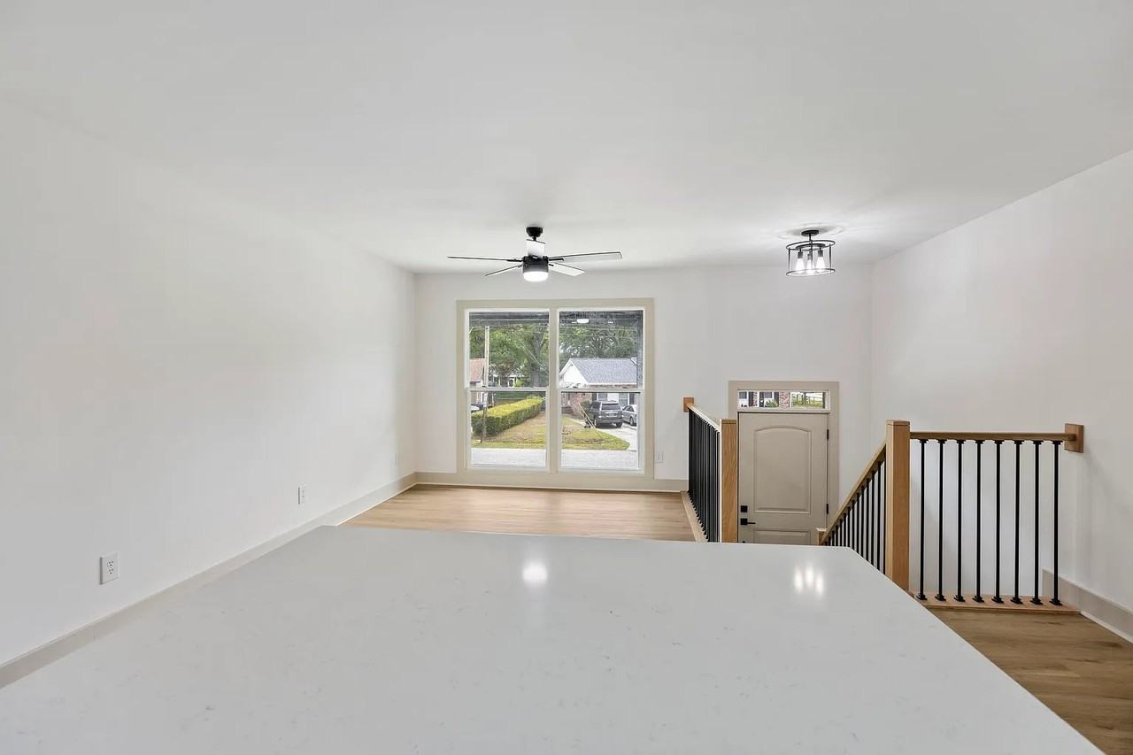 1411 Westway Dr - Photo 3 of 20