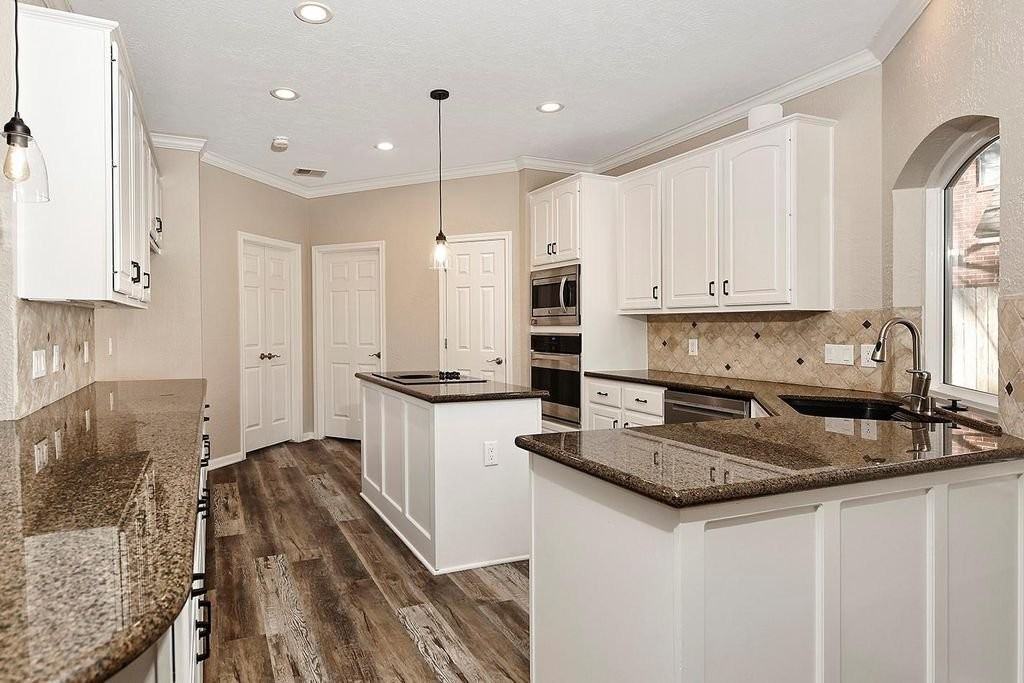 6 Thornbush Pl - Photo 4 of 11