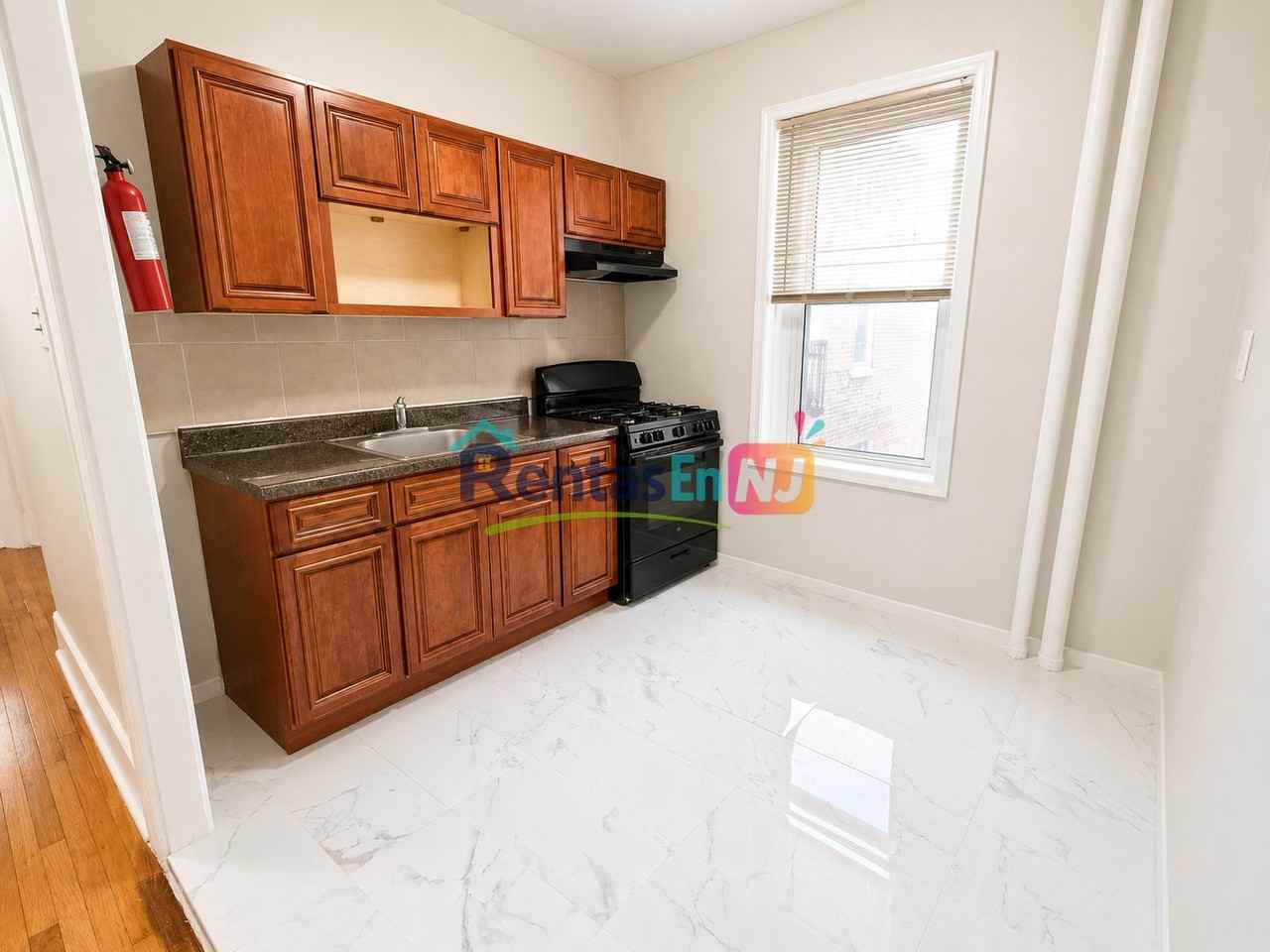 196 Roseville Ave #42B - Photo 5 of 5