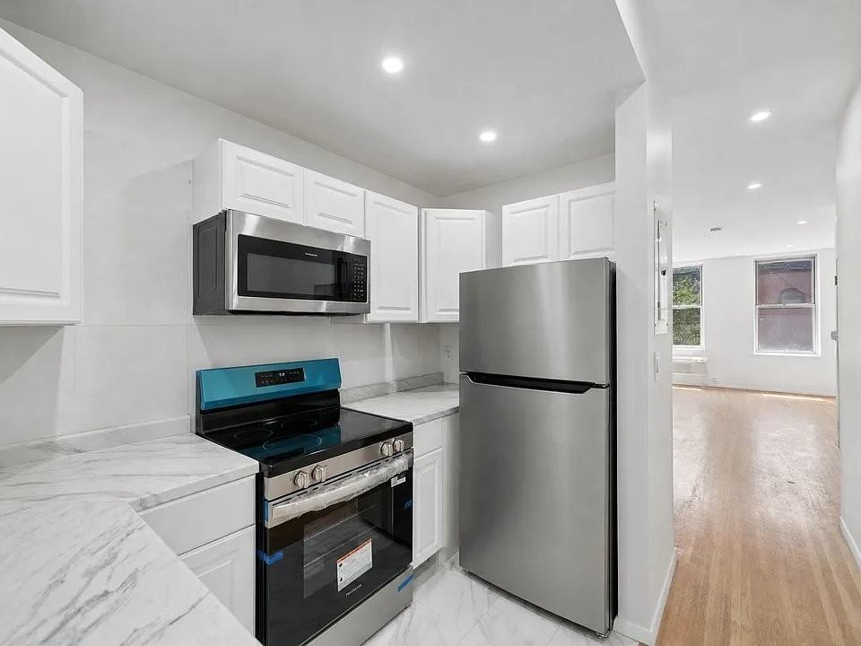 510 Observer Hwy #2W - Photo 4 of 12