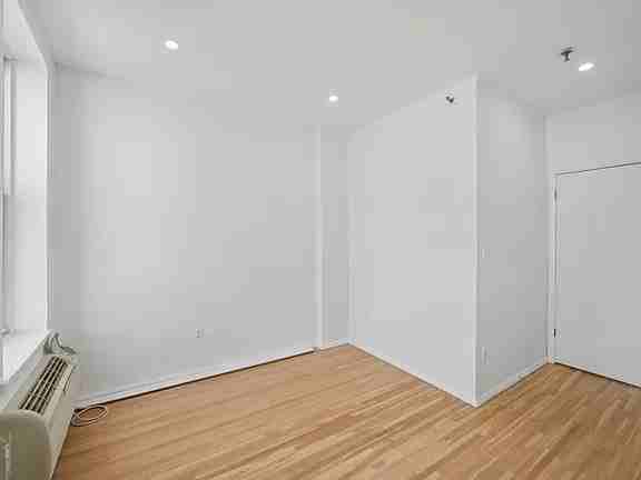 510 Observer Hwy #2W - Photo 6 of 12