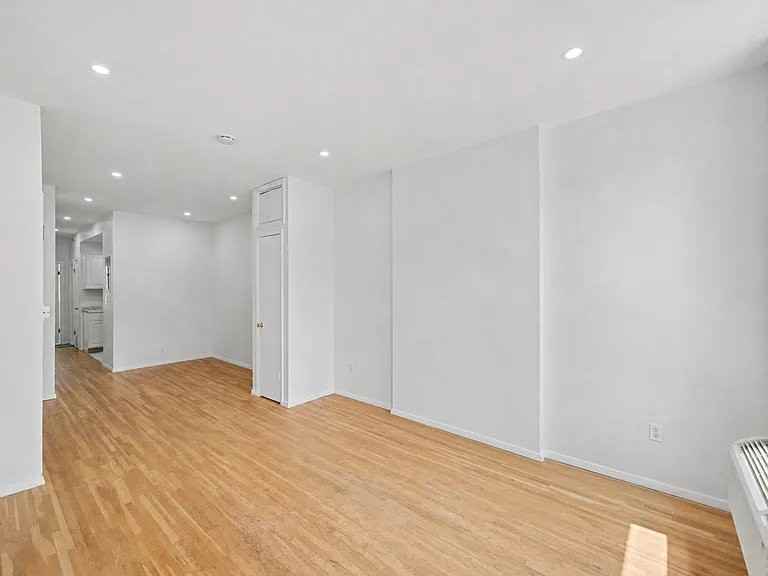 510 Observer Hwy #2W - Photo 7 of 12