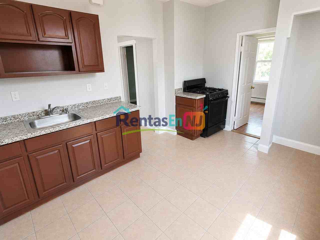 607 N 7th St #3B - Photo 5 of 5