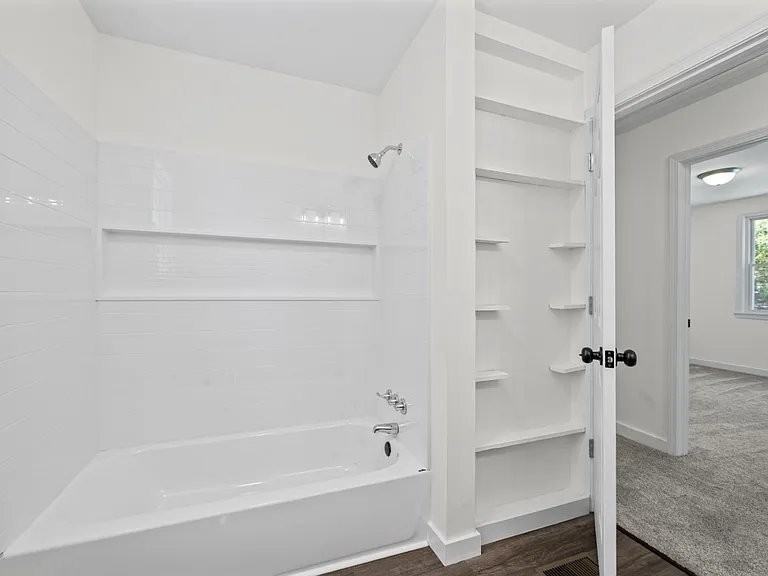 19 Chestnut Dr - Photo 5 of 10