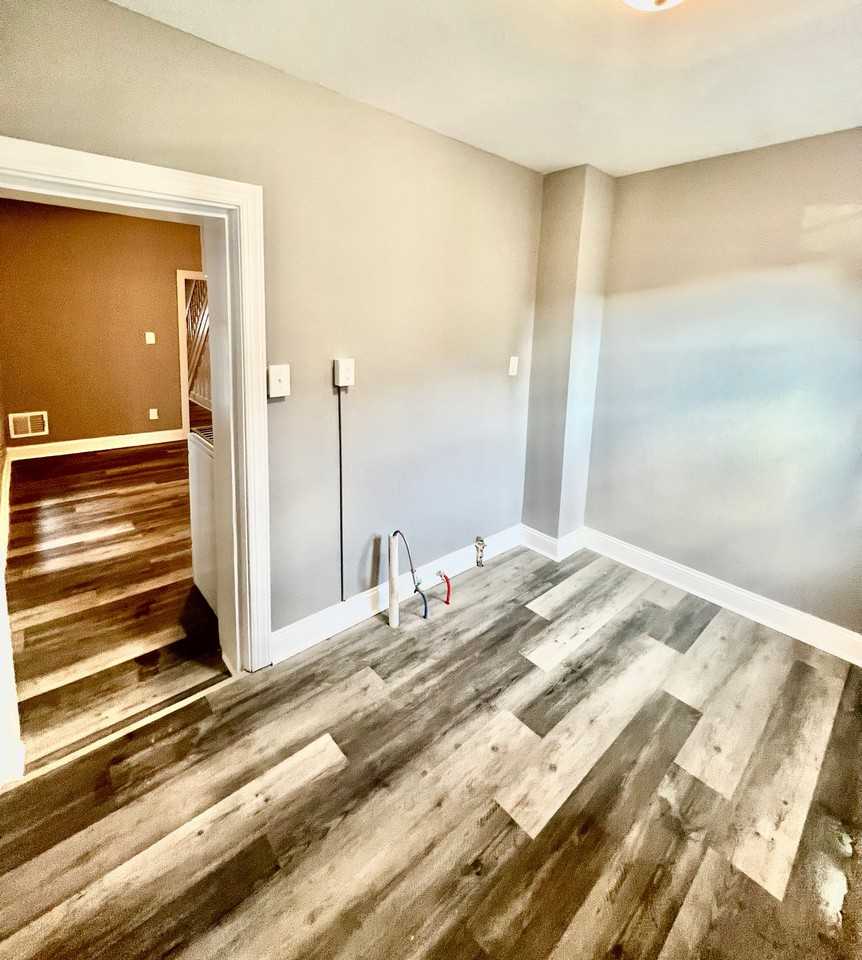 3241 N Sydenham St - Photo 7 of 15
