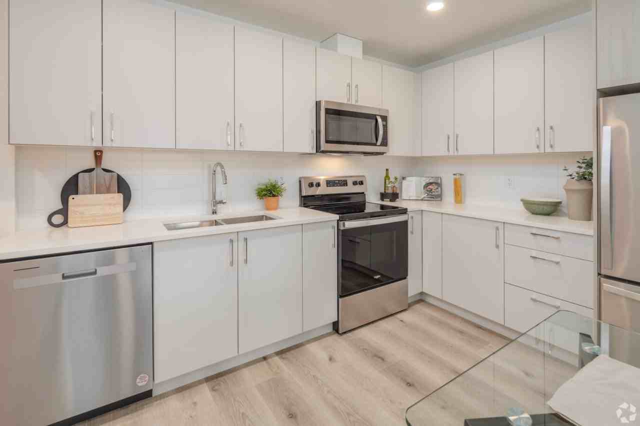 Red Sol Apartments - Photo 3 of 50