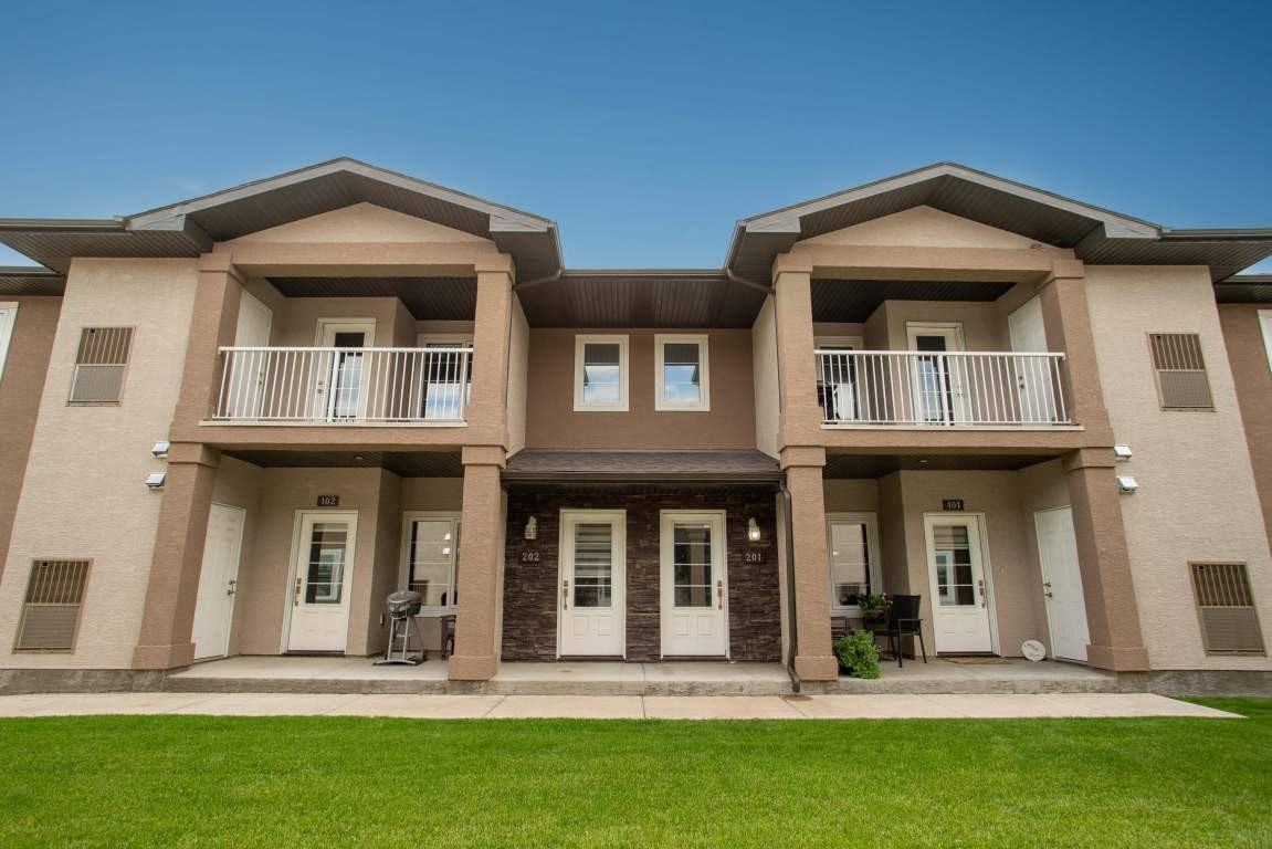 Chester Court Condos - Photo 5 of 30