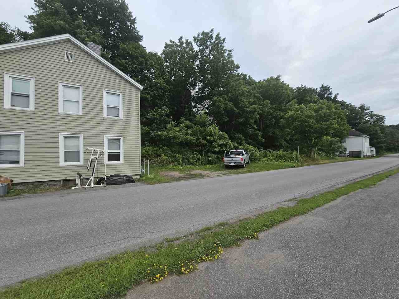 195 Mohawk Street, Unit 1 - Photo 2 of 13
