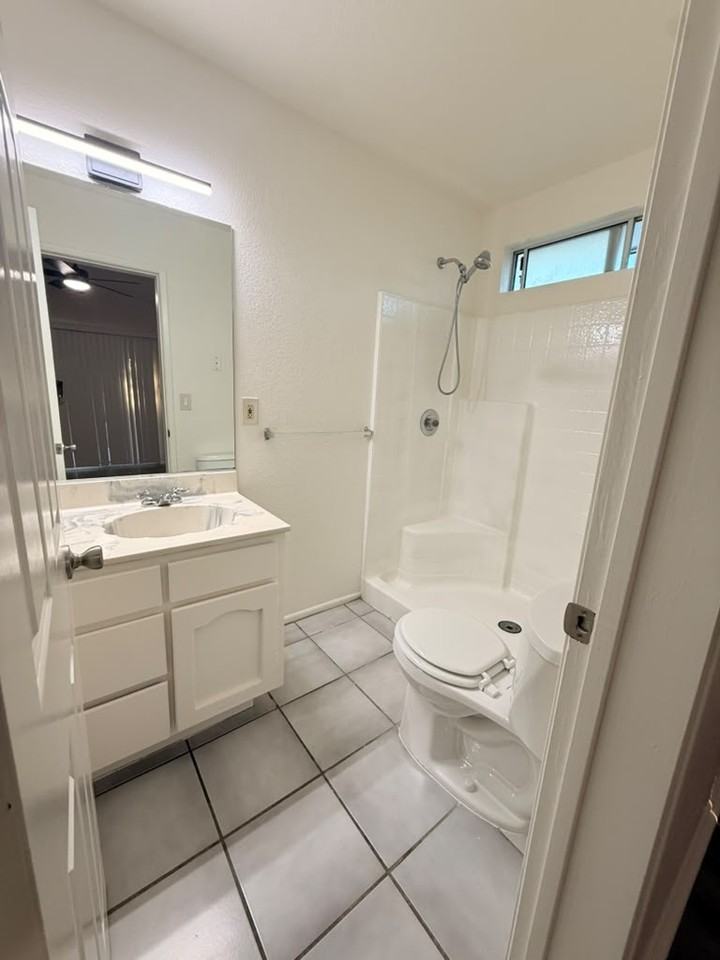 11331 Verbena Drive, Unit B - Photo 7 of 11
