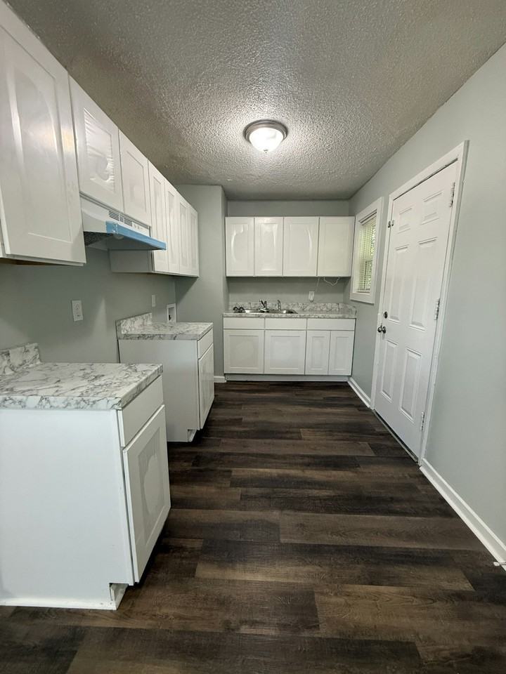 332 Flynn Road - Photo 3 of 9