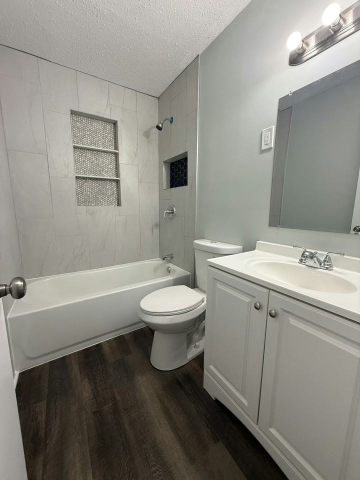 332 Flynn Road - Photo 4 of 9