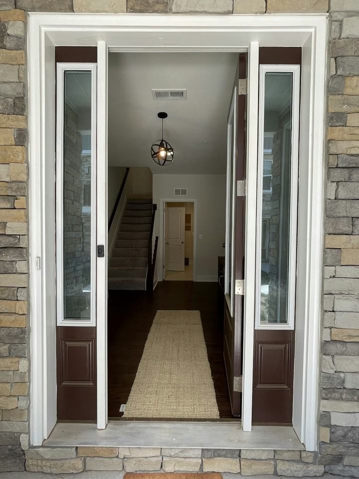 41963 Pickwick Mill Terrace - Photo 2 of 28