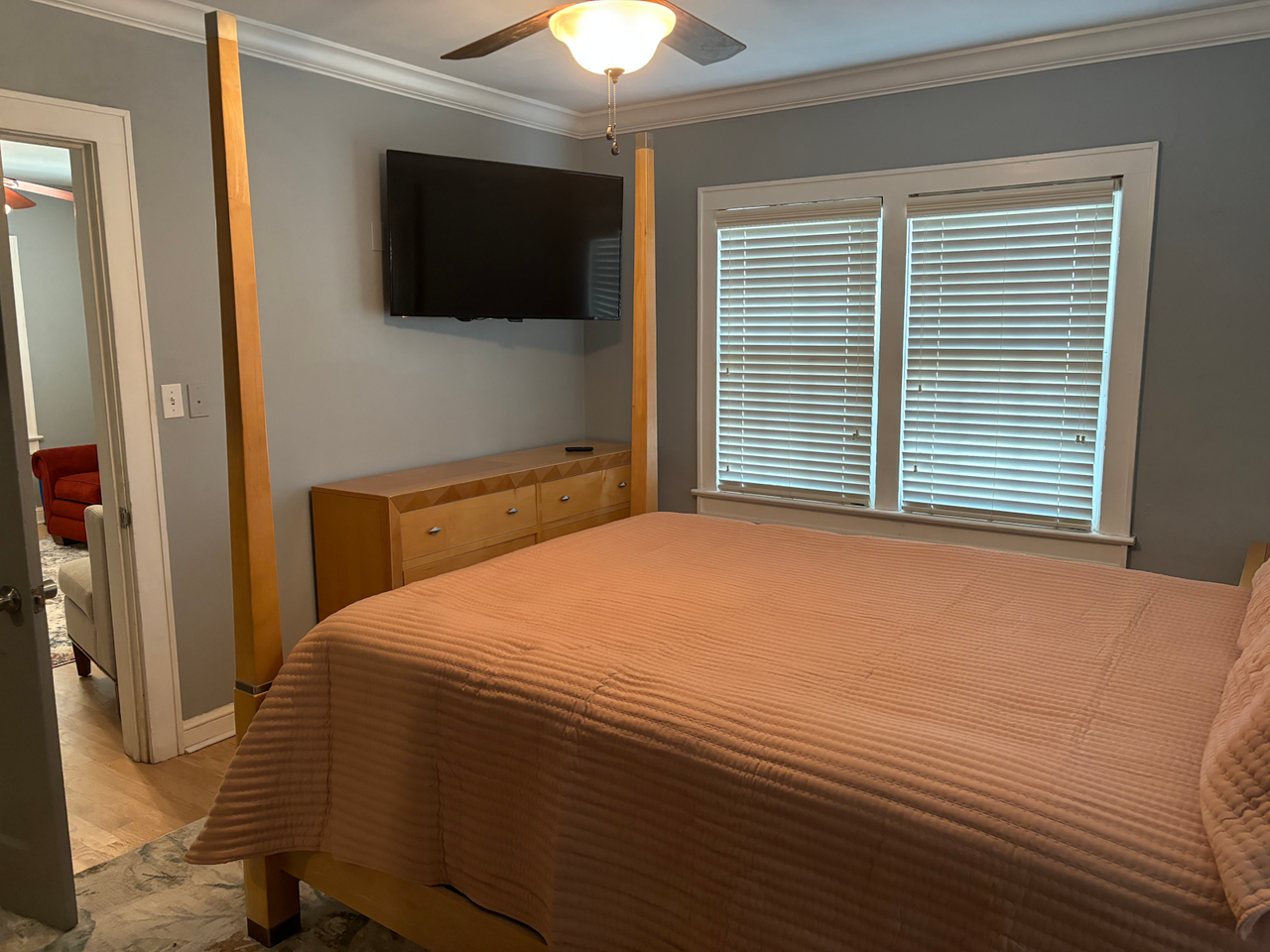 538 East Park Avenue, Unit 104 - Photo 7 of 10