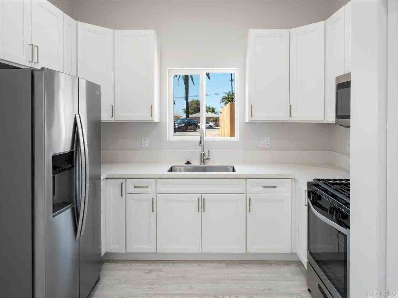 2321-2327 Prospect St, Unit 2323 - Photo 2 of 8