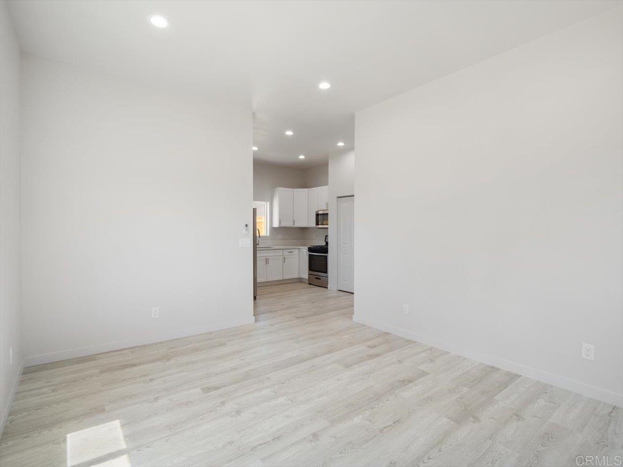 2321-2327 Prospect St, Unit 2323 - Photo 5 of 8