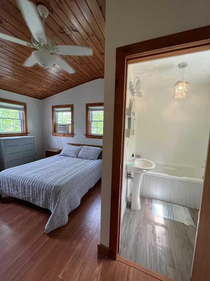 19 Philo Road - Photo 4 of 6