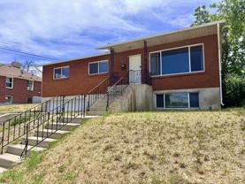 565 33rd St #1 - Photo 1 of 1