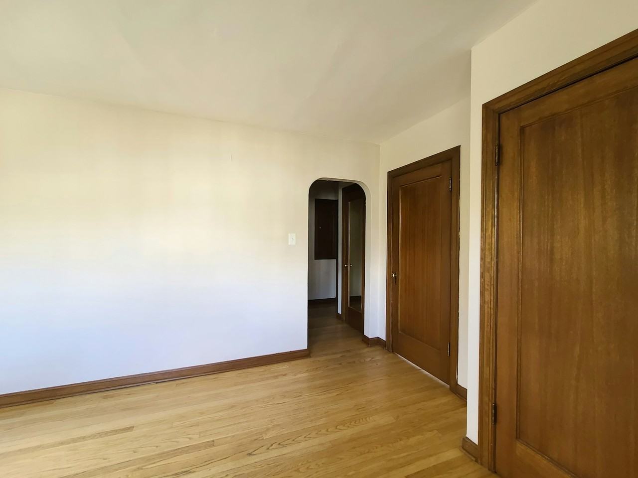 956 10th Avenue East, Unit 302 - Photo 6 of 13