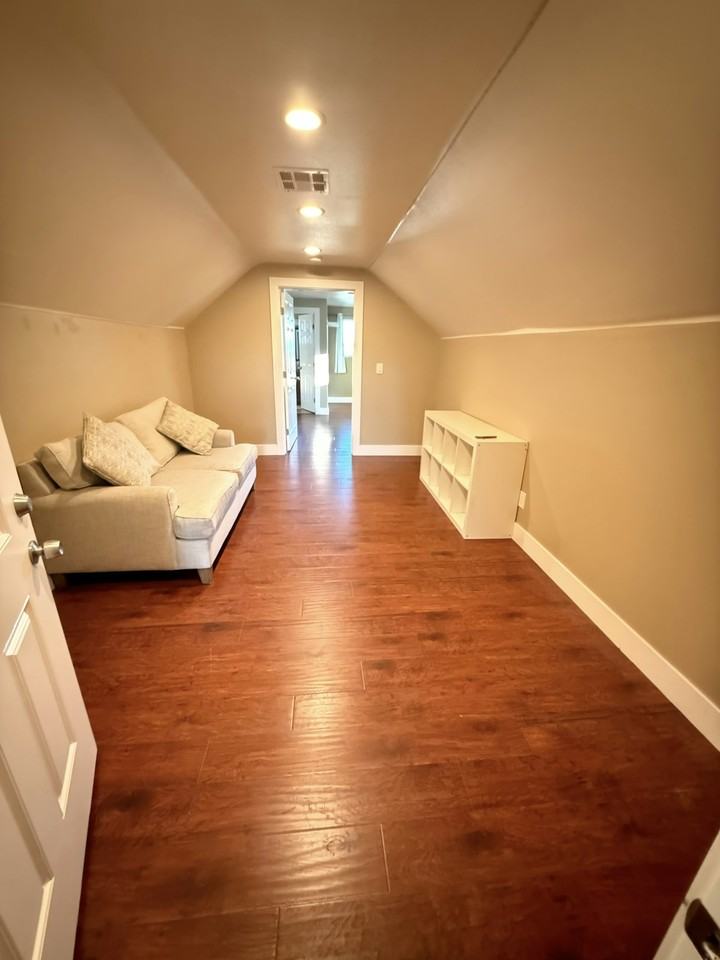 2211,    2213 ,42nd Ave. OAkland, Unit 2213 - Photo 2 of 11