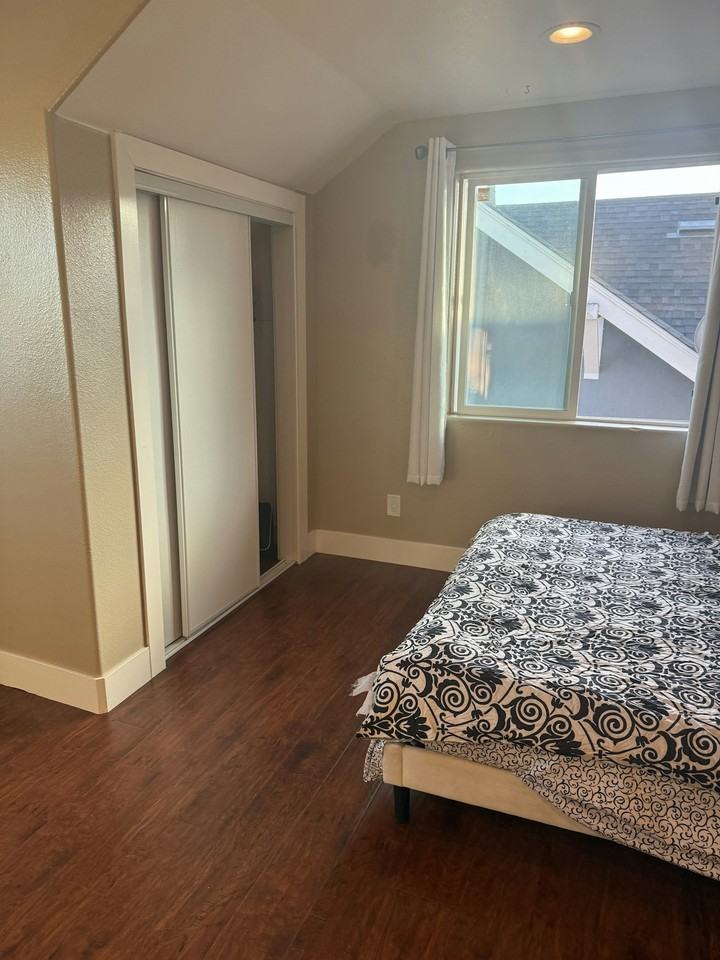 2211,    2213 ,42nd Ave. OAkland, Unit 2213 - Photo 5 of 11