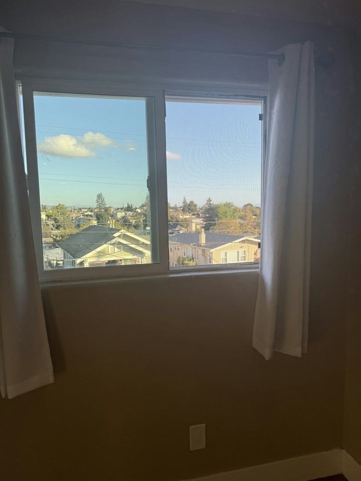 2211,    2213 ,42nd Ave. OAkland, Unit 2213 - Photo 6 of 11
