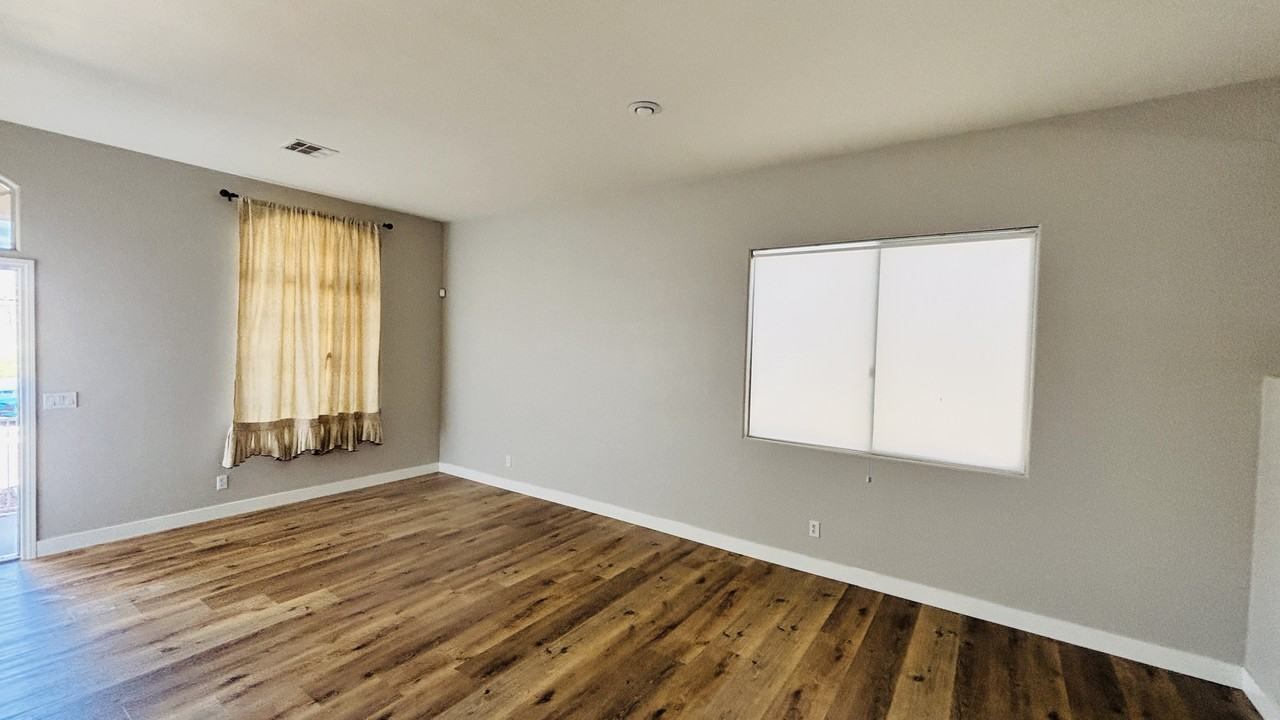 917 Coldwater Falls Way #1 - Photo 4 of 28
