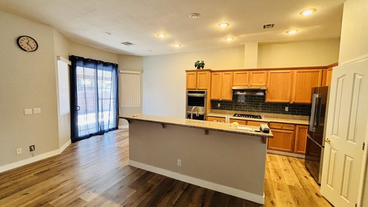 917 Coldwater Falls Way #1 - Photo 5 of 28