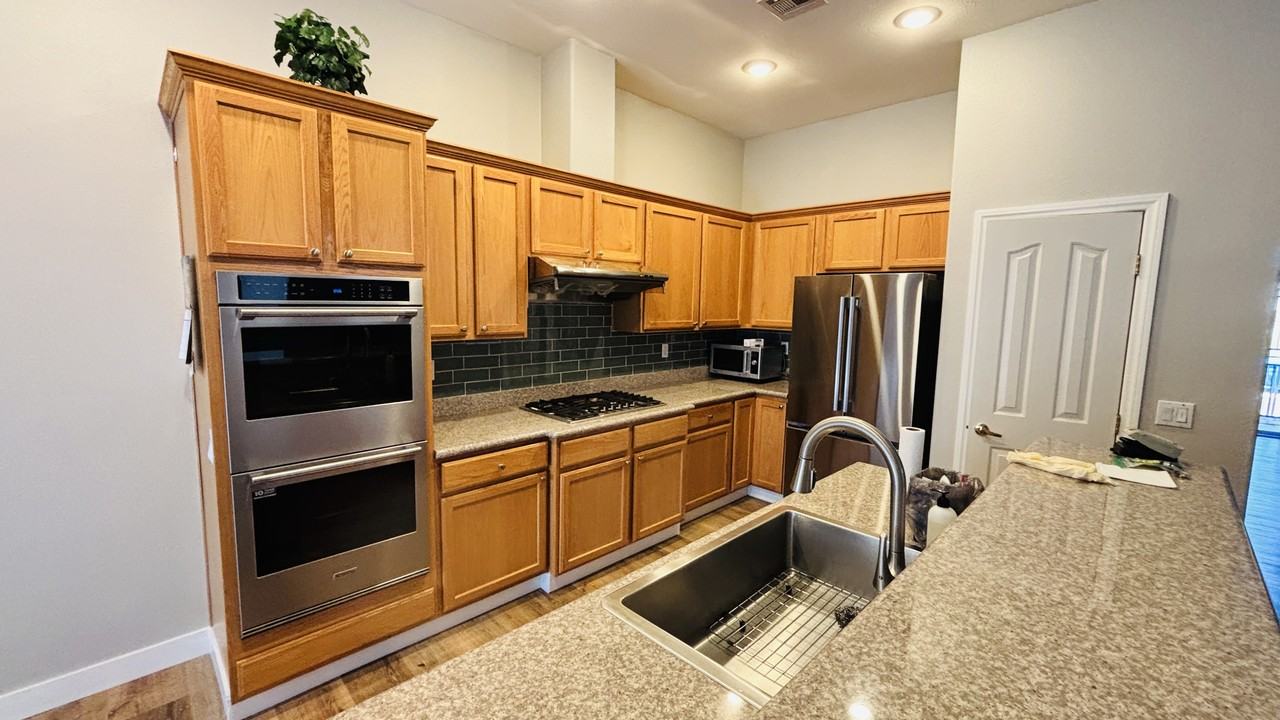 917 Coldwater Falls Way #1 - Photo 6 of 28