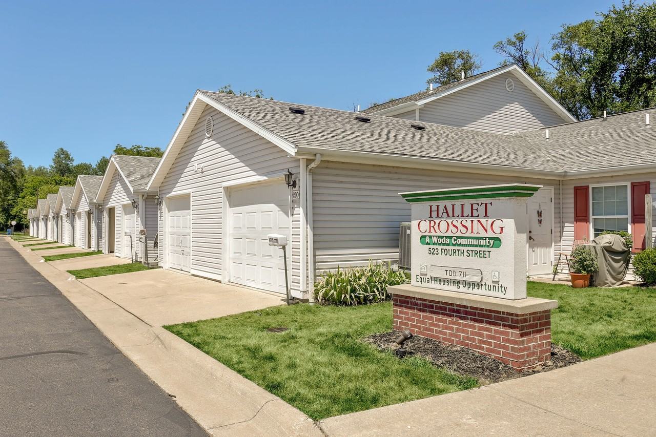Hallet Crossing - Photo 5 of 25