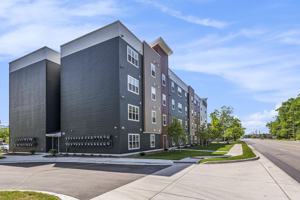 featured image of 947 S Garfield Ave