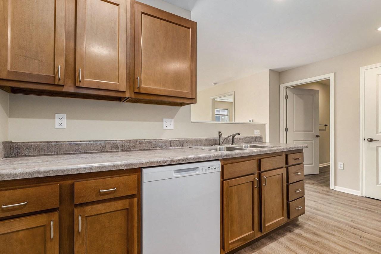 Annika Place - Photo 6 of 25