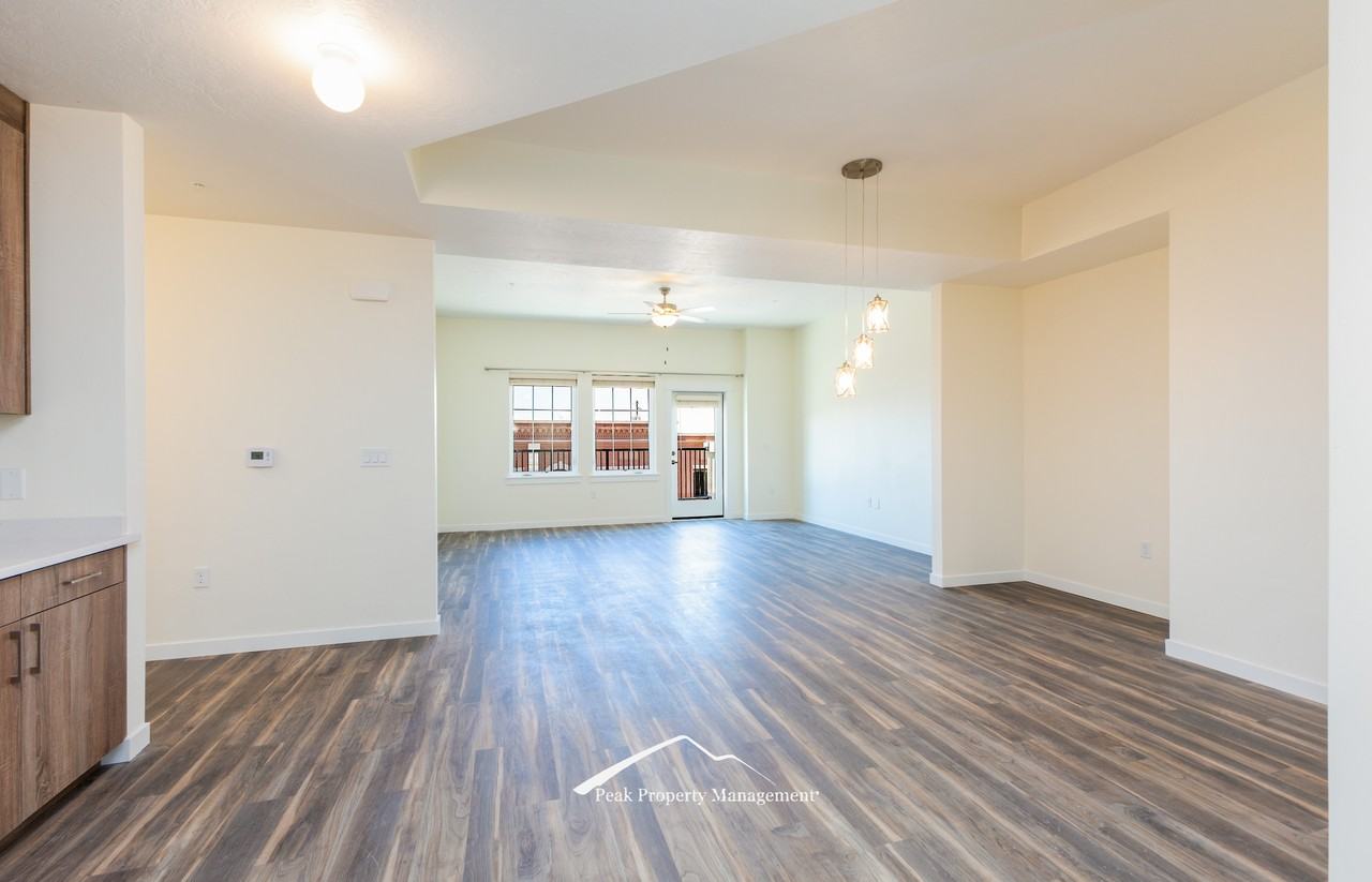 120 12th Ave S #301 - Photo 3 of 23