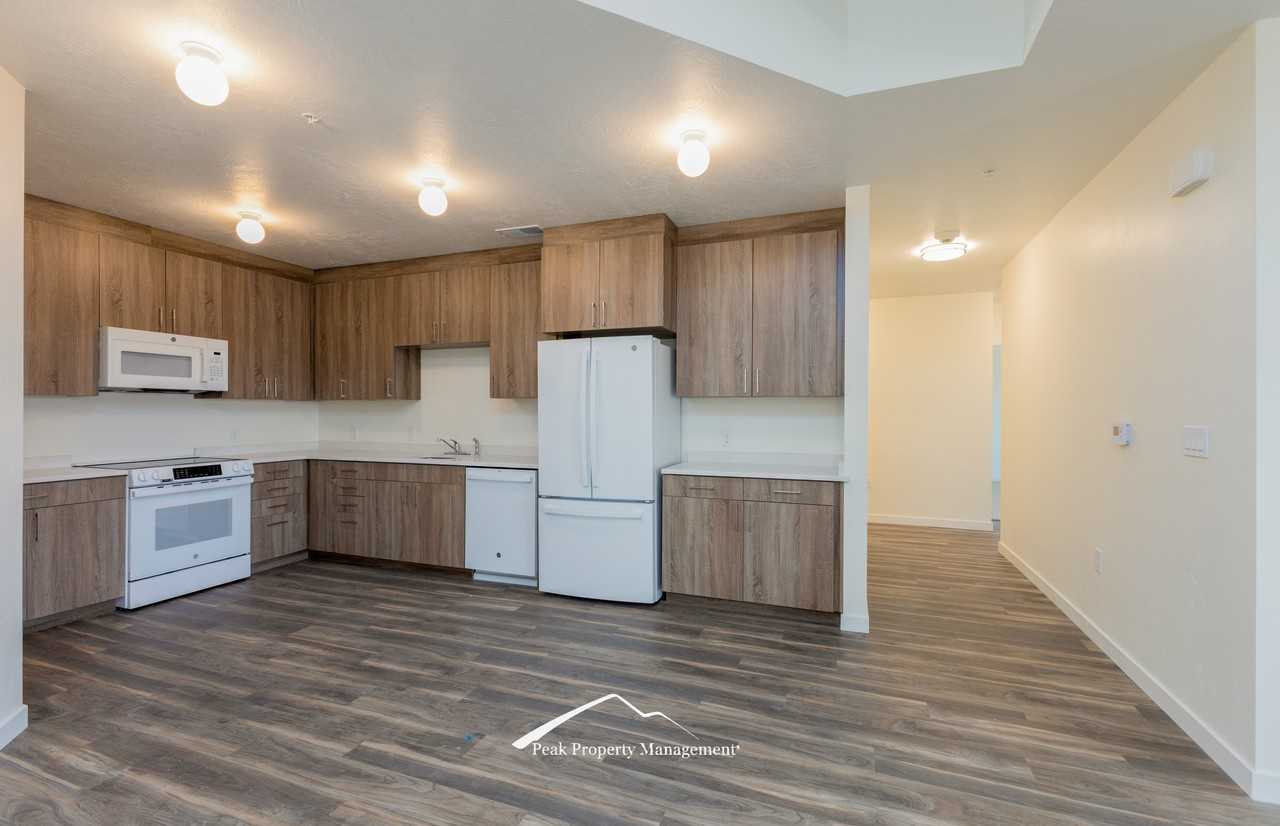 120 12th Ave S #301 - Photo 2 of 23