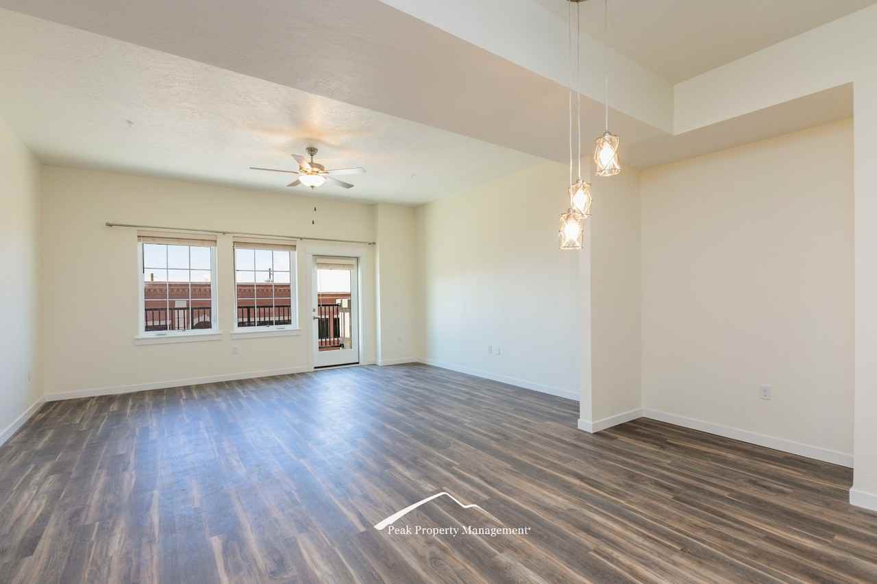 120 12th Ave S #301 - Photo 6 of 23