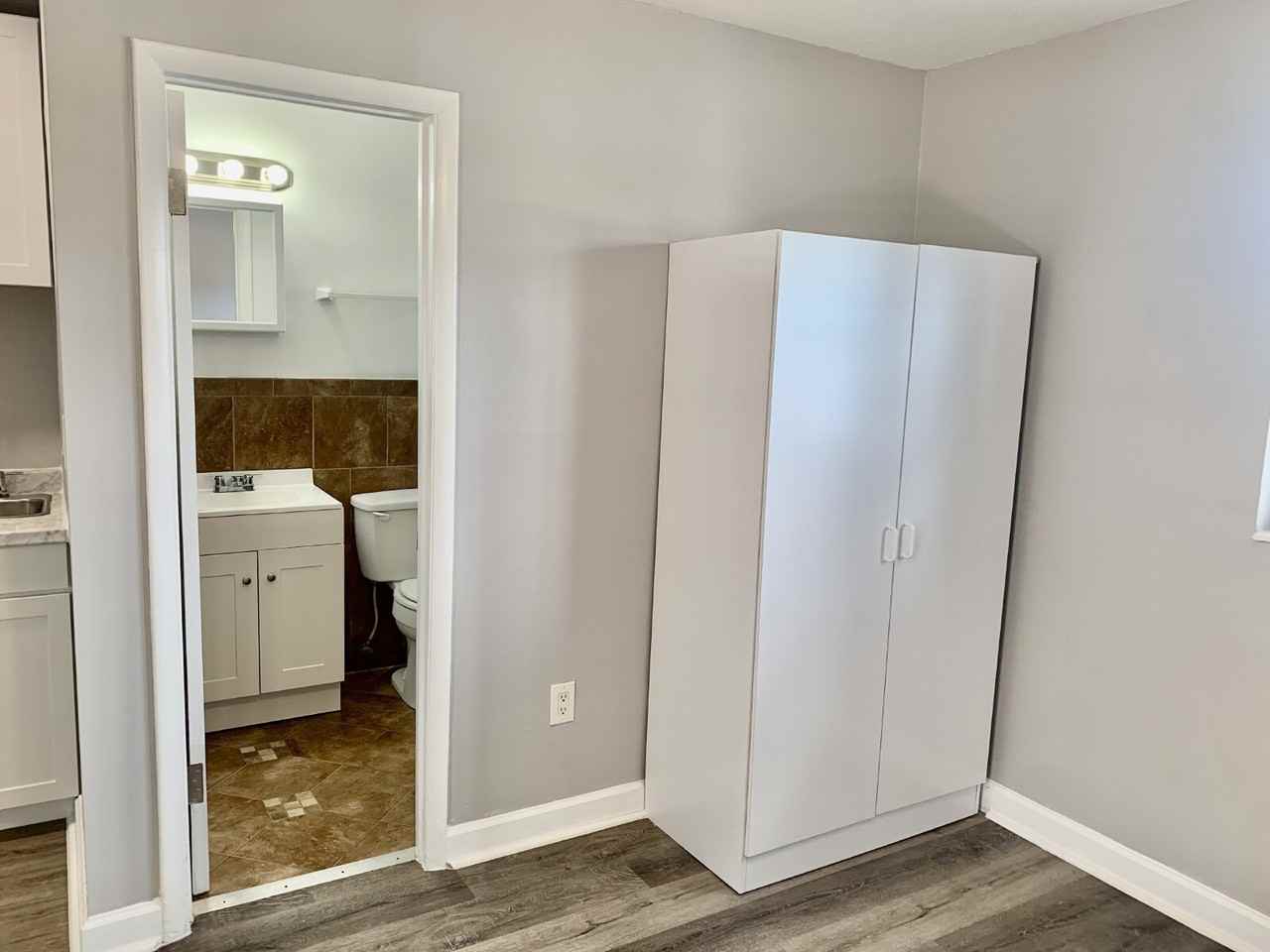 1628 Mitchell St #2A - Photo 6 of 7