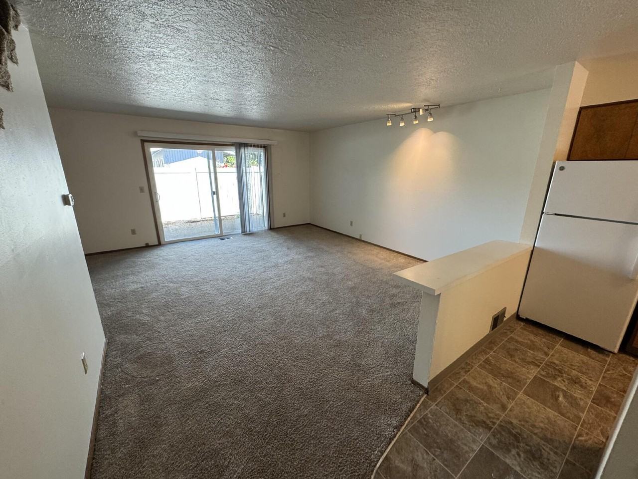 4411 Se Morrison St #4411 - Photo 2 of 12